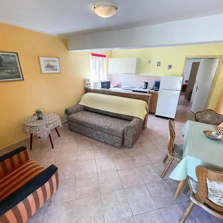 Apartmani Leonarda Jadranovo Exterior photo