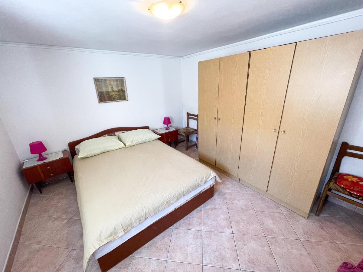 Leonarda Apartment